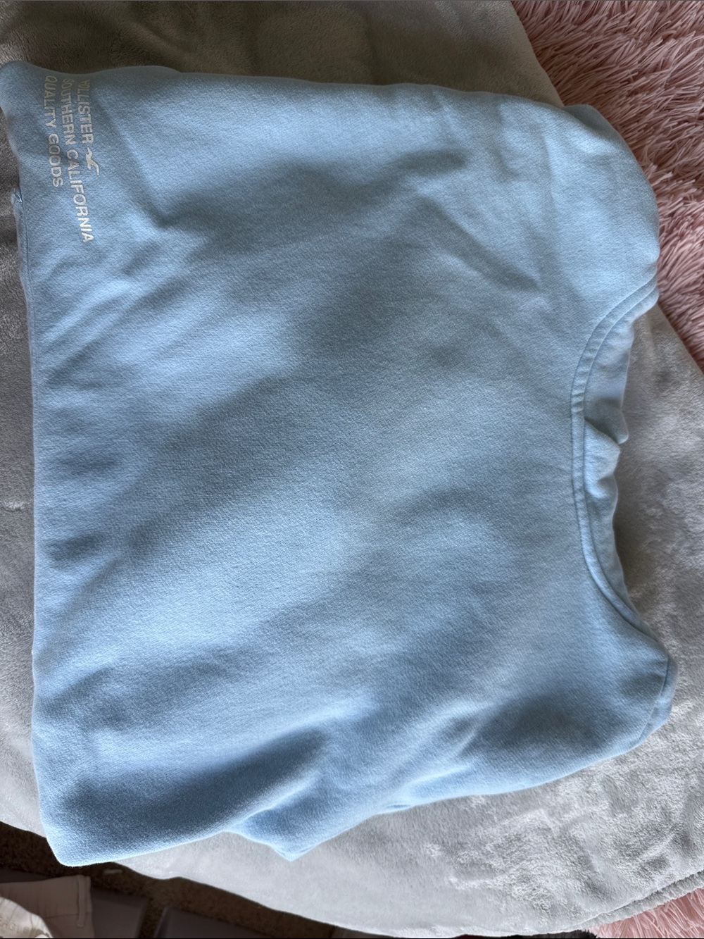 Hollister Pale Blue Logo Pullover - Picture 1 of 3